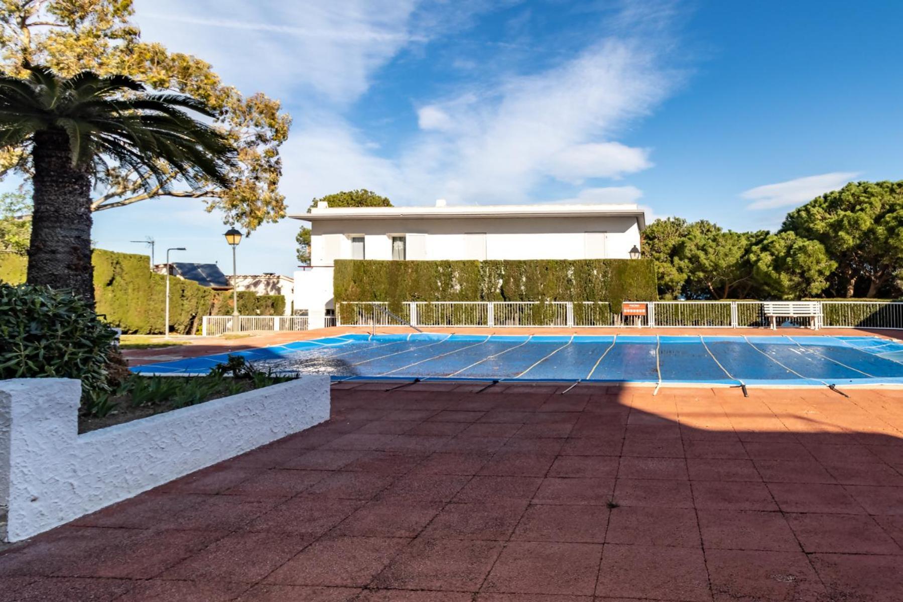 Grifeu 151 Casa Adosada Con Piscina Comunitaria Villa Llança Kültér fotó