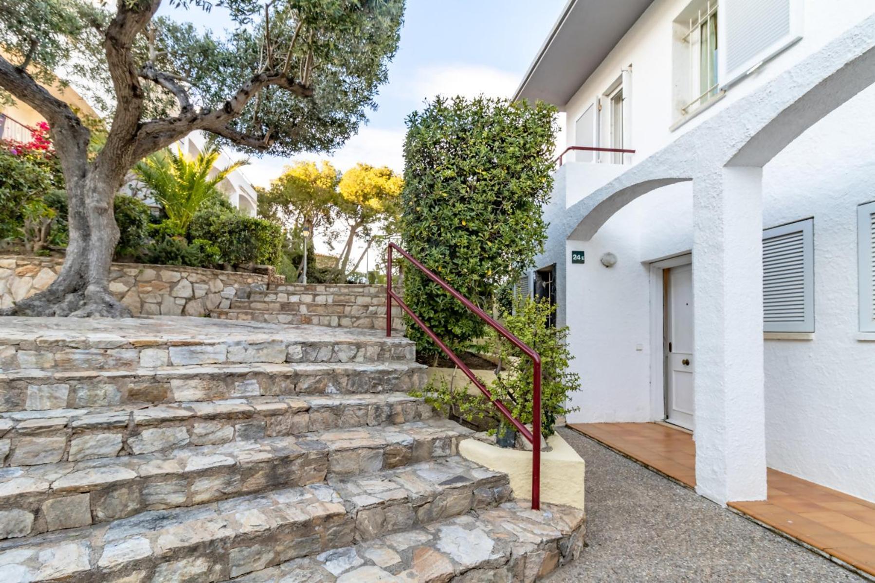 Grifeu 151 Casa Adosada Con Piscina Comunitaria Villa Llança Kültér fotó